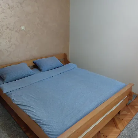 Eho Apartment *