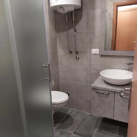 Eho Apartment *